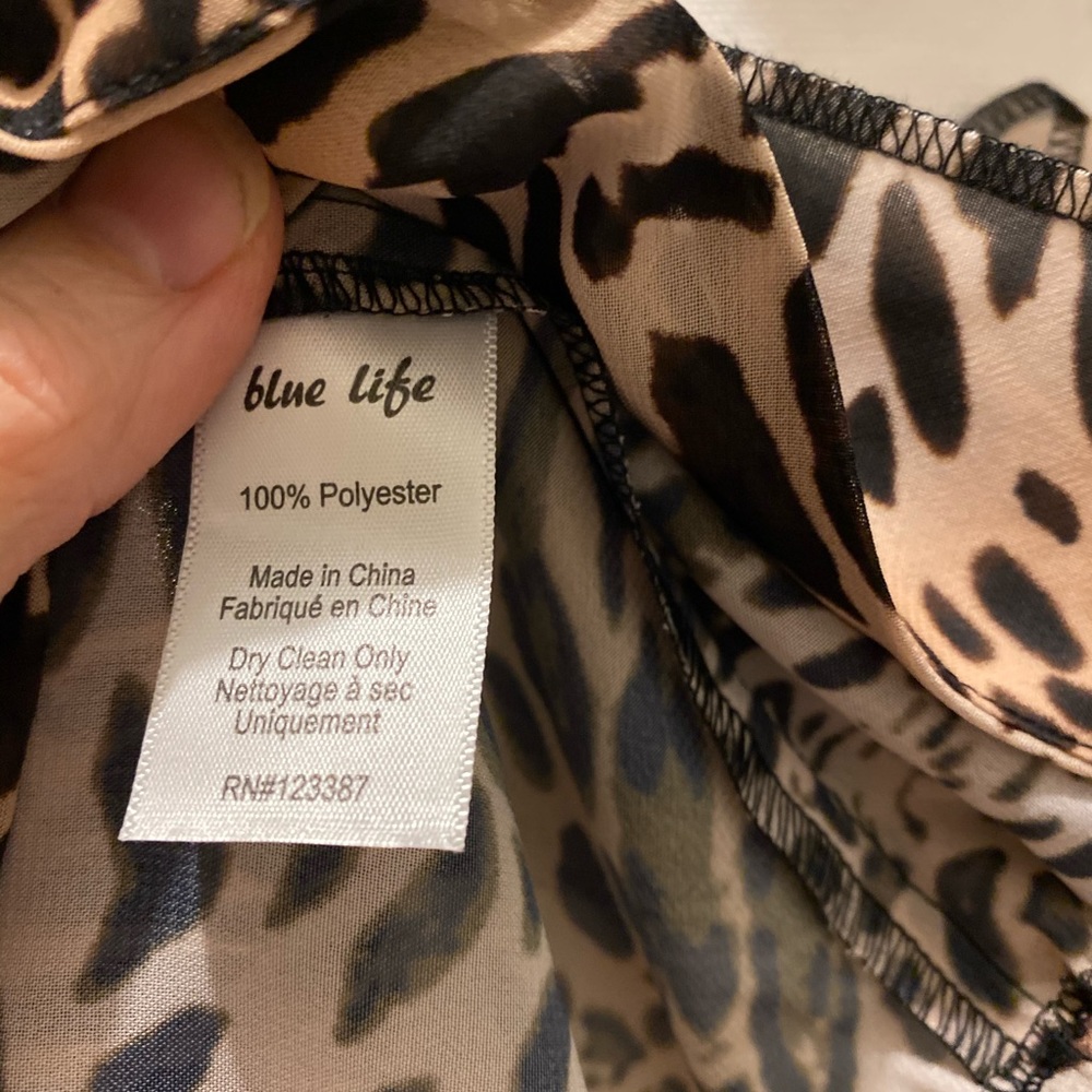 πHPπBlue Life Fina Animal Print Crop Top- NWOT - Picture 12 of 12